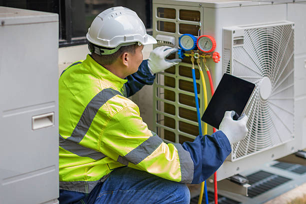 Professional Ac Installation technician working in Spinnerstown, PA